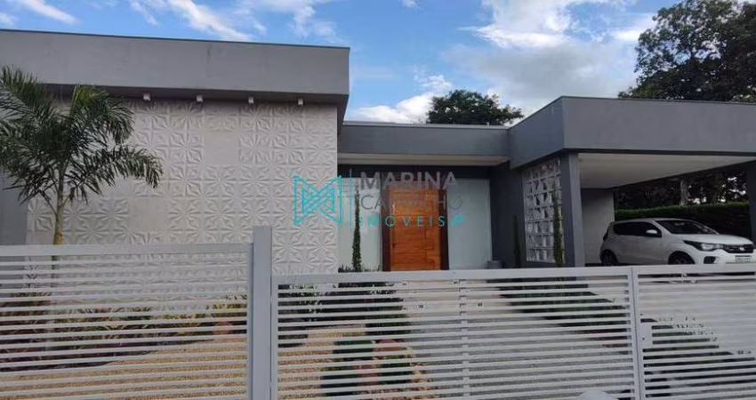 Casa à venda, 6 quartos, 2 suítes, 5 vagas, Condomínio Bouganville - Lagoa Santa/MG