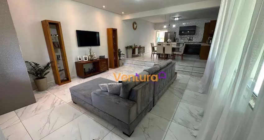 Casa com 3 dormitórios à venda, 189 m² por R$ 850.000,00 - Solar - Igarapé/MG