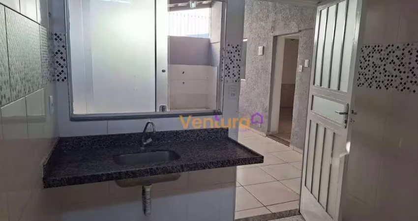 Casa com 2 quartos para alugar na Rua Aurora Maria da Conceição, Santa Cruz, Betim