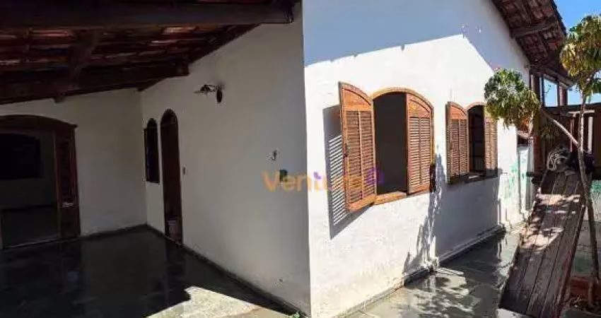 Casa com 4 quartos à venda na Rua Olhos D'Água, Filadélfia, Betim