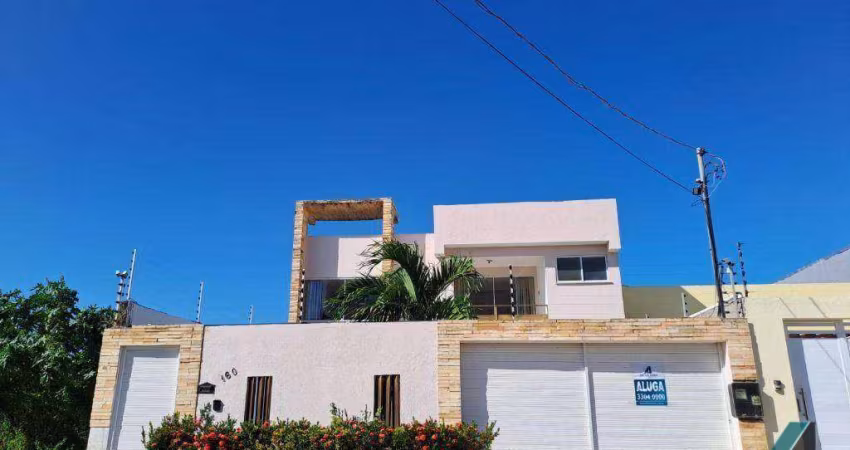 Casa duplex à venda na Atalaia