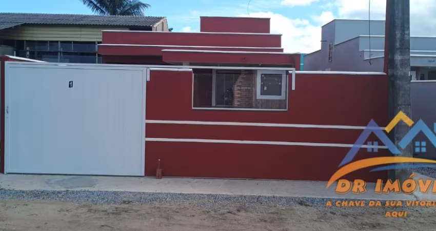DR  Linda casa 2 quartos 1 suíte, piscina, área gourmet pronta entrega - Unamar - Cabo Frio/RJ