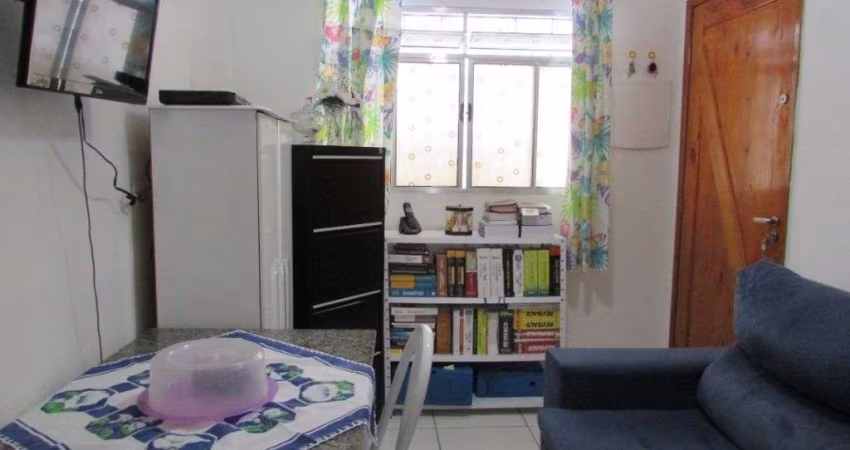 Casa com 2 dormitórios à venda, 56 m² por R$ 220.000,00 - Vila Mateo Bei - São Vicente/SP