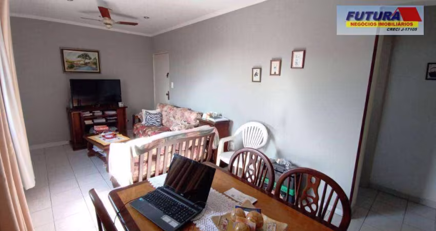Apartamento com 2 dormitórios à venda, 66 m² por R$ 220.000,00 - Centro - São Vicente/SP