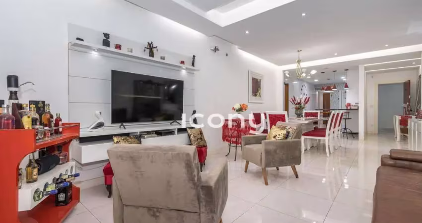 Excelente apartamento reformado na praia de copacabana