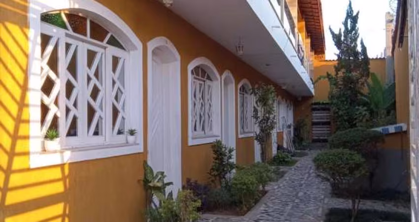 Casa em condomínio fechado com 2 quartos à venda na Avenida Getúlio Vargas, 259, Jardim Cinira, Itapecerica da Serra