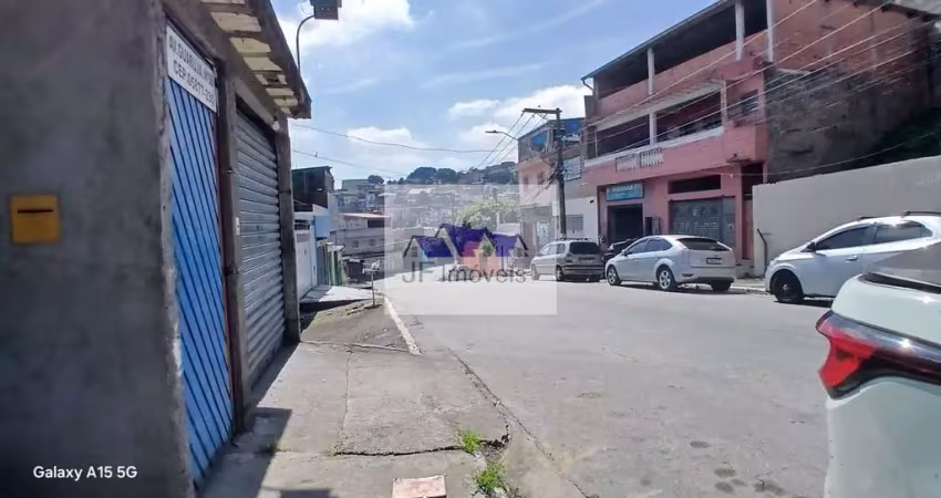 Casa com 2 quartos para alugar na Avenida Guarujá, Jardim Guaruja, São Paulo