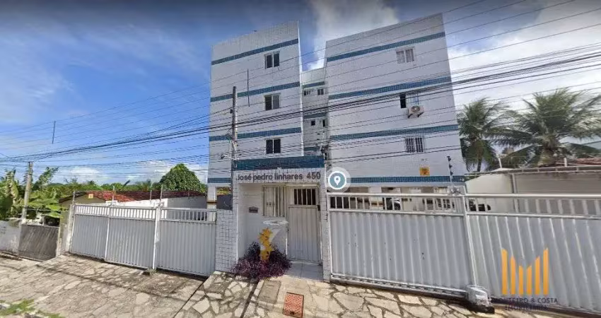 Apartamento térreo com área externa coberta para locar em água fria