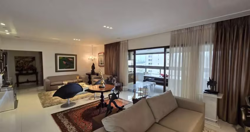 Terrazzo Imperiale 384m², mobiliado, 4 suítes, hidromassagem, suíte master com closet, climatizado, finamente decorado, fino acabamento, 5 vagas.