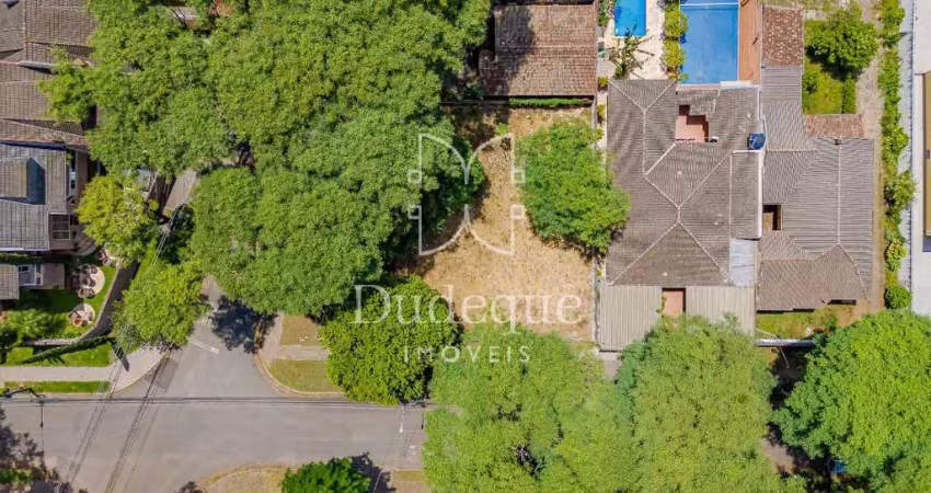 Terreno à venda no Água Verde, Curitiba 