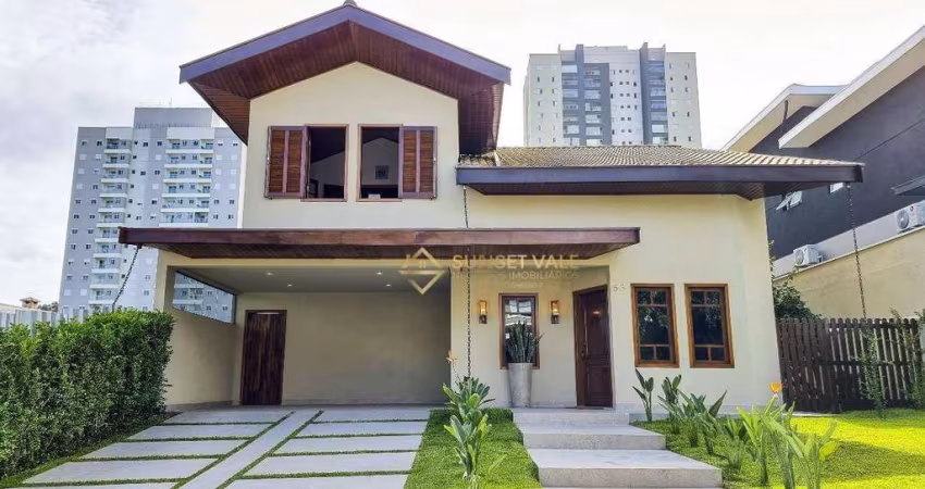 Linda Casa com 3 dormitórios à venda, 282 m² por R$ 1.650.000 - Villa Branca - Jacareí/SP