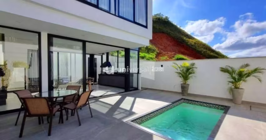 Casa magnífica com 3 suítes e área gourmet completa em condomínio fechado à venda por R$ 1.400.000 - São Pedro - Juiz de Fora - MG