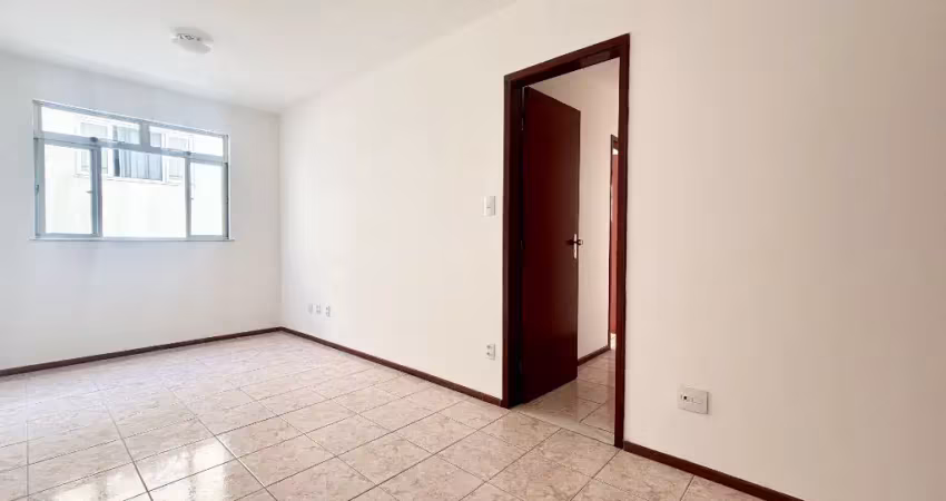 Apartamento de 2 quartos com 68 m² à venda por r$ 250.000  no centro de juiz de fora