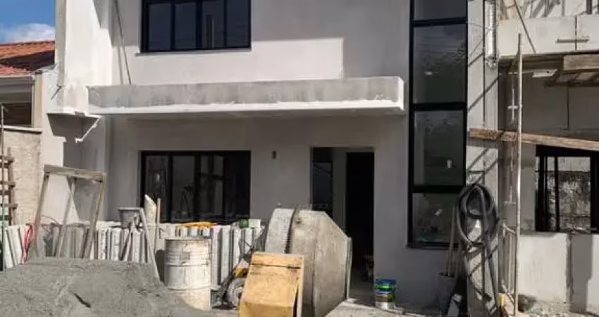 Sobrado para Venda em Colombo, Atuba, 3 dormitórios, 2 suítes, 2 banheiros, 3 vagas