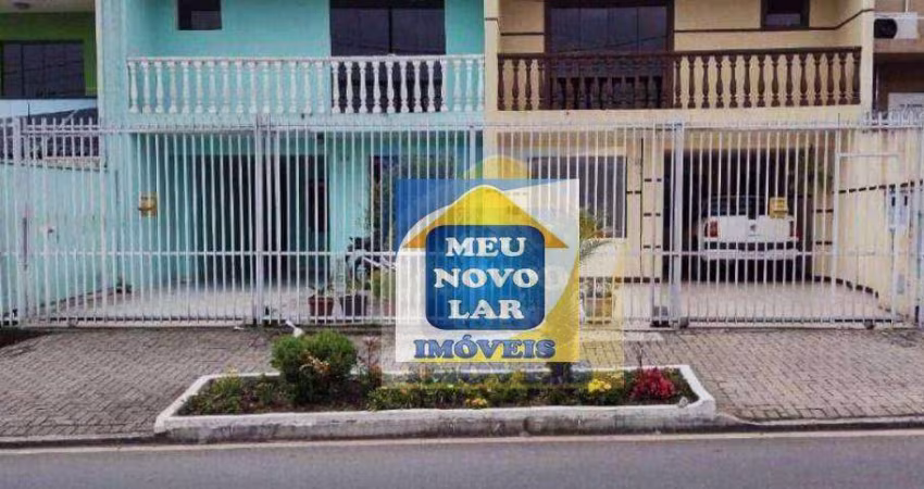 Sobrado com 3 dormitórios à venda, 354 m² por R$ 1.320.000,00 - Fazendinha - Curitiba/PR