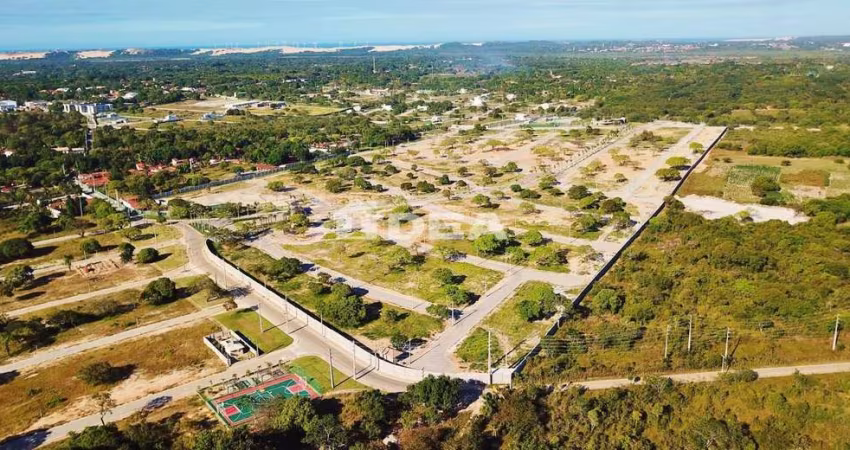 Loteamento fechado a poucos metros da CE-040