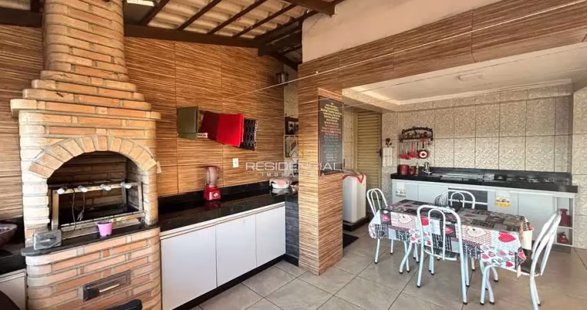 Casa 3 dormitórios à venda São João de Deus Divinópolis/MG