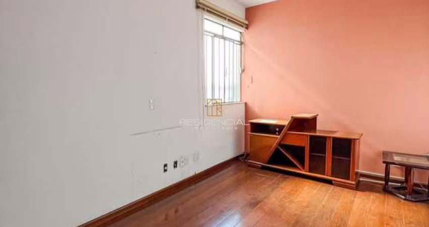 APARTAMENTO À VENDA NO CENTRO