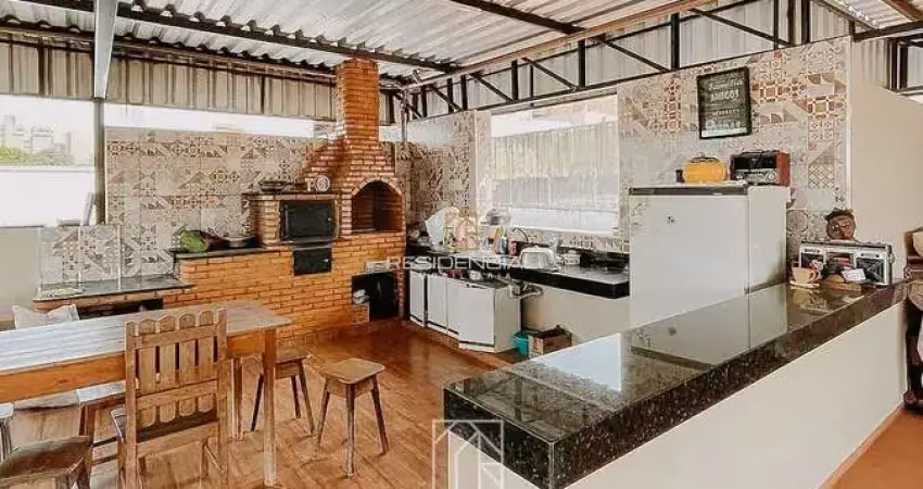 Casa com 3 quartos à venda na Rua Diógenes Duque Duarte, 190, Chanadour, Divinópolis