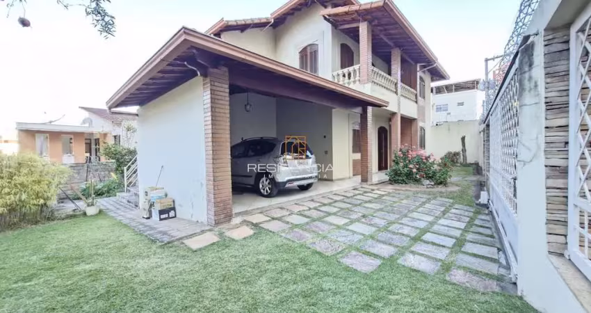 Casa com 5 quartos à venda na Rua São João, 138, Centro, Divinópolis