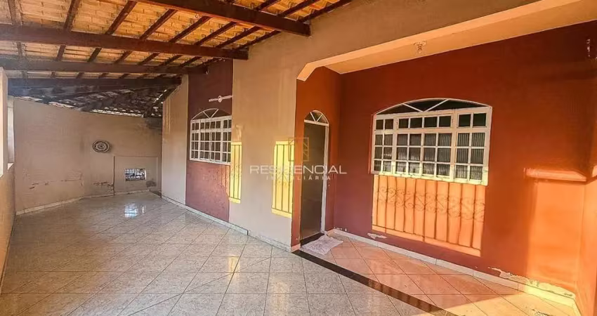 Casa com 3 quartos à venda na Rua Arnaldo Carlos Guimarães, 501, Santa Tereza, Divinópolis