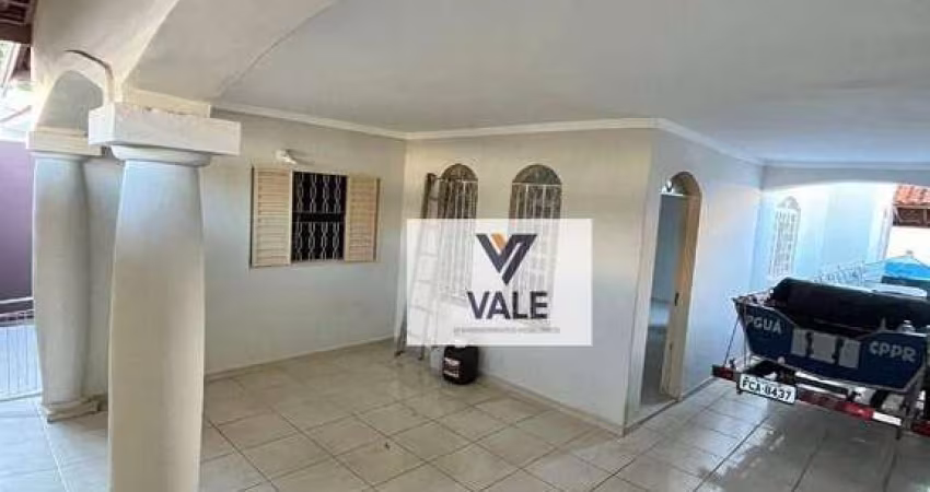 Casa com 2 dormitórios à venda, 198 m² por R$ 250.000 - Conjunto Habitacional Nossa Senhora Aparecida - Araçatuba/SP