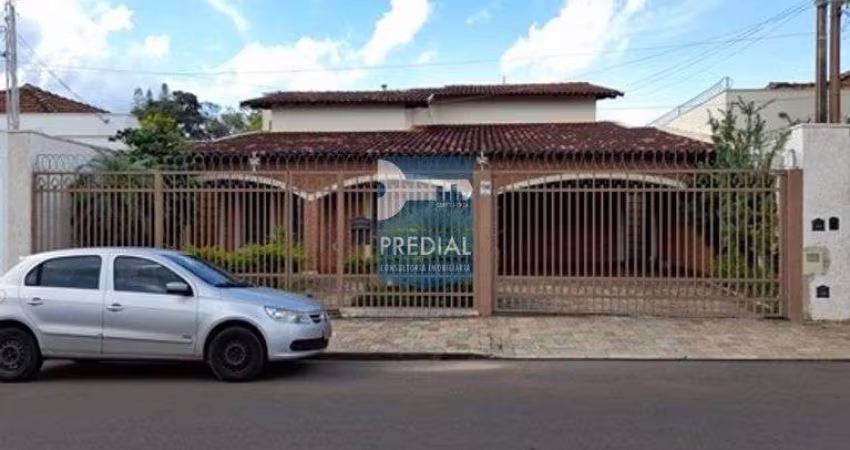 Casarão 05 quartos ( 1 suíte) para Venda Centro, São Carlos