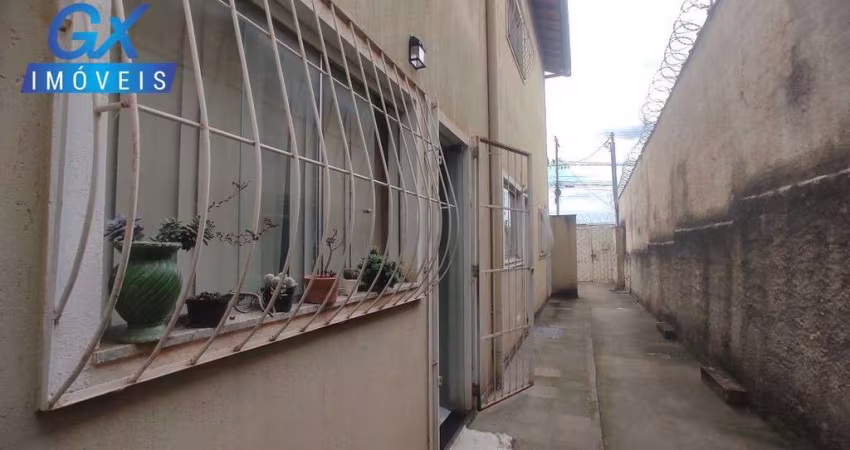 Casa à venda no bairro São Francisco de Assis