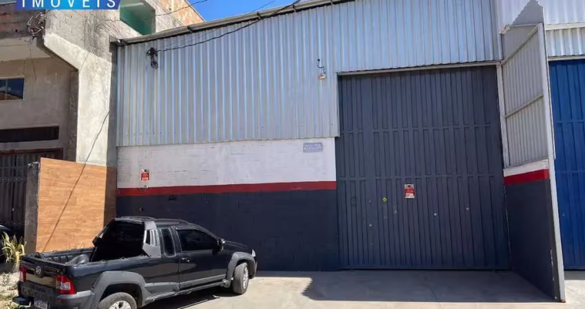 Galpão em alterosa, ribeirão das neves (mg) – 230 m² internos e 250 m² de terreno