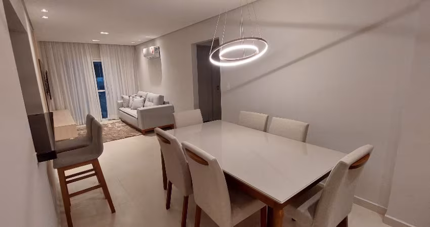 Apartamento com 119 m², 03 dormitórios, 02 suítes e 02 vagas