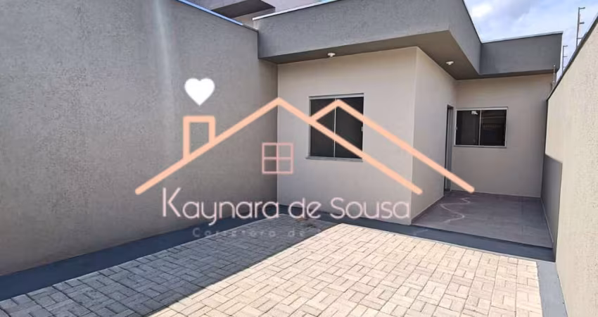 Casa linda com 3 quartos, sendo 1 suíte,  no Parque Real!!