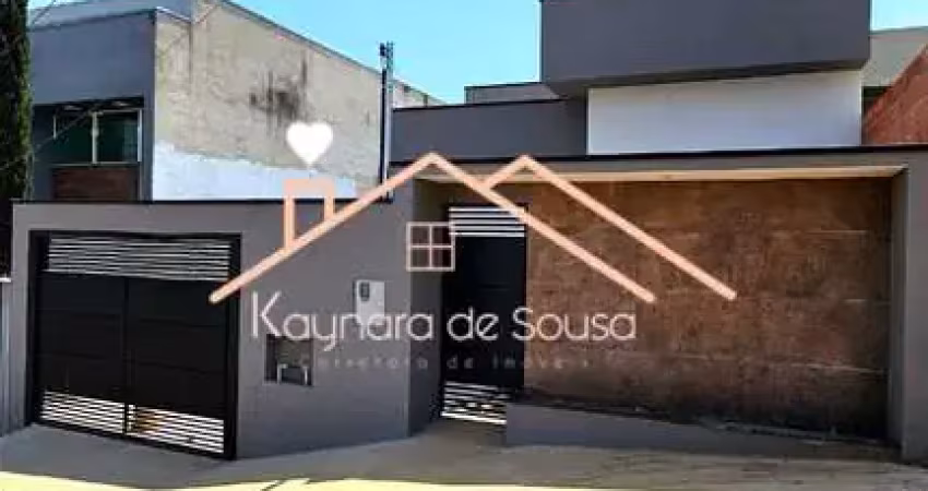 Casa de lote inteiro, maravilhosa, em fase final de acabamento  no parque real !!