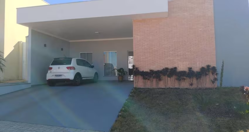 Alto Padrão para Venda em Itapetininga, Centro, 3 dormitórios, 1 suíte, 3 banheiros, 2 vagas