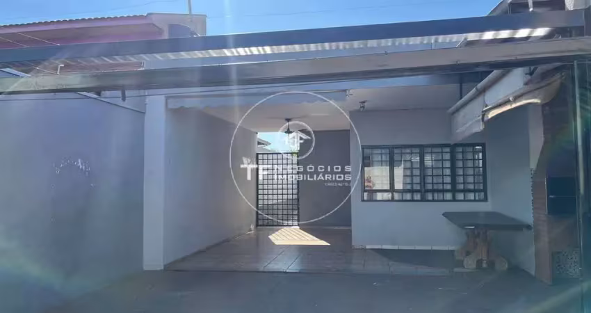 Casa à venda espaçosa e com localização excelente no vale do sol!