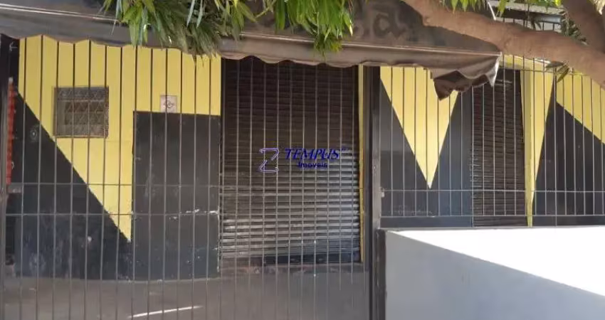 Ótimo ponto comercial no bairro cid. jardim, esquina, com 2 portas de aço, devidamente estruturado para comercio.