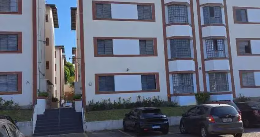 Ótimo apto reformado recentemente a venda no cond. vitória c/ 3 dor 2 banheiros 1 vaga de garagem