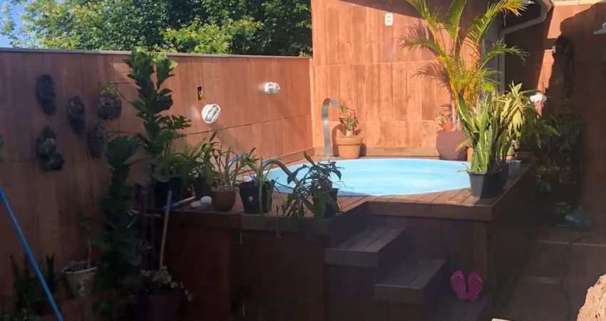 Casa em condomínio fechado com 2 quartos à venda no Nova Cidade, Macaé 