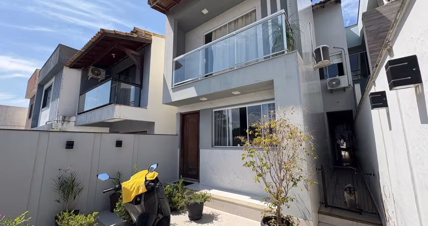 Casa 590 mil, com 3 suítes, em condomínio no são marcos macaé