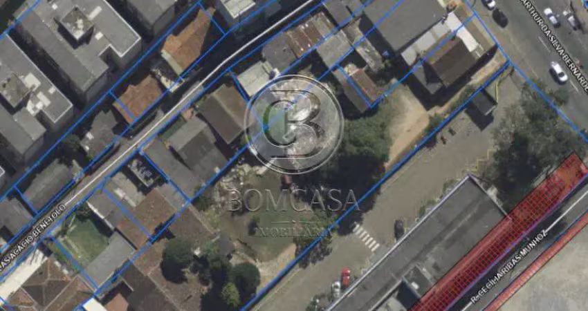 Terreno à venda na Avenida Presidente Arthur da Silva Bernardes, 2162, Portão, Curitiba