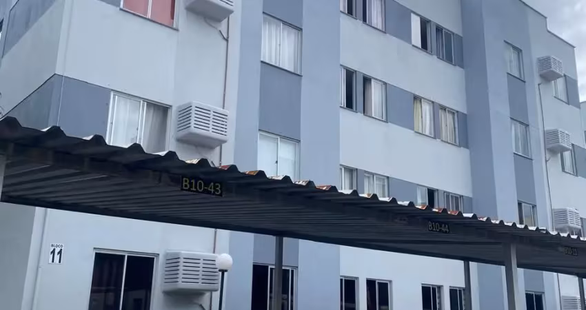 23232 - Apartamento com 3 quartos no bairro Iririu