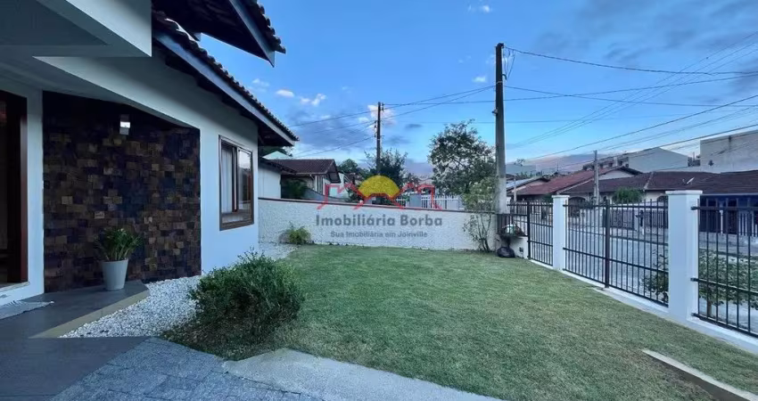12521 - casa averbada e semi mobiliada  com amplo terreno e 03 dormitórios