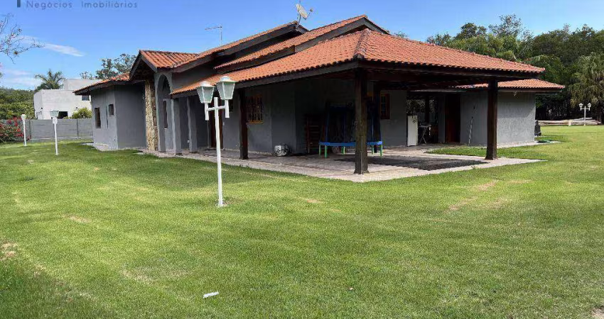 Casa com 3 dormitórios à venda, 250 m² por R$ 1.400.000,00 - Condomínio Campo Verde - Bragança Paulista/SP