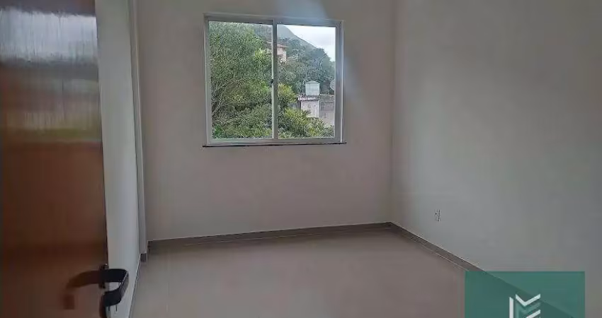 Apartamento com 2 dormitórios à venda, 75 m² por R$ 325.000,00 - Vale do Paraíso - Teresópolis/RJ