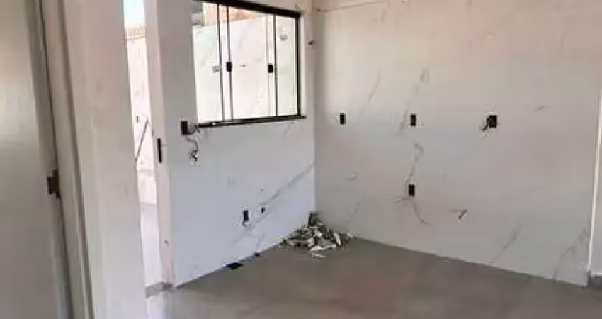 Casa com excelente acabamento na praia de barra velha/sc