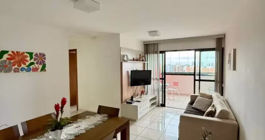 Oportunidade única! elegante apartamento 3 quartos, no costa azul! elegância, praticidade e aconchego resumem esse imóvel!