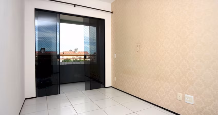 Apartamento, Cidade dos Funcionários, 3 Quartos