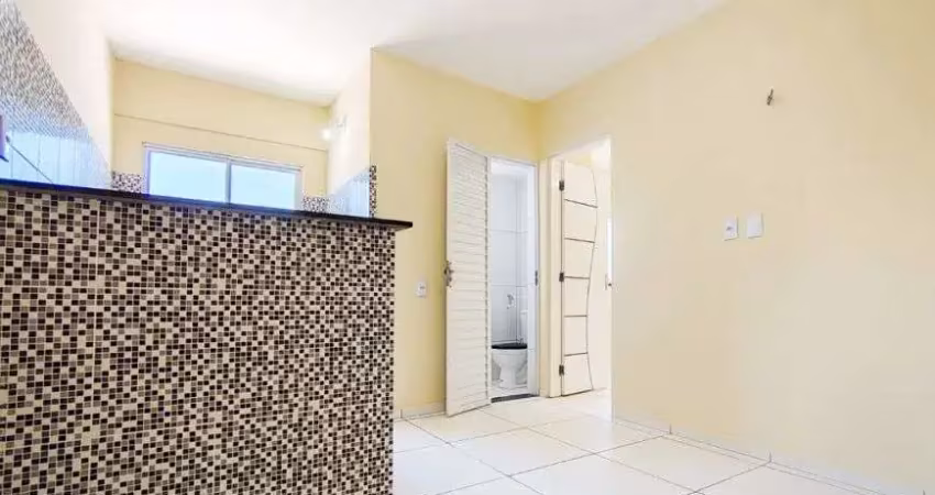 Apartamento com 2 quartos para alugar na Avenida Monsenhor Tabosa, 206, Centro, Fortaleza