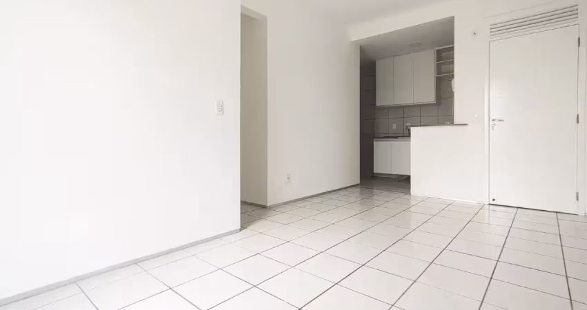 Apartamento com 2 quartos para alugar na Avenida Pompílio Gomes, 127, Passaré, Fortaleza