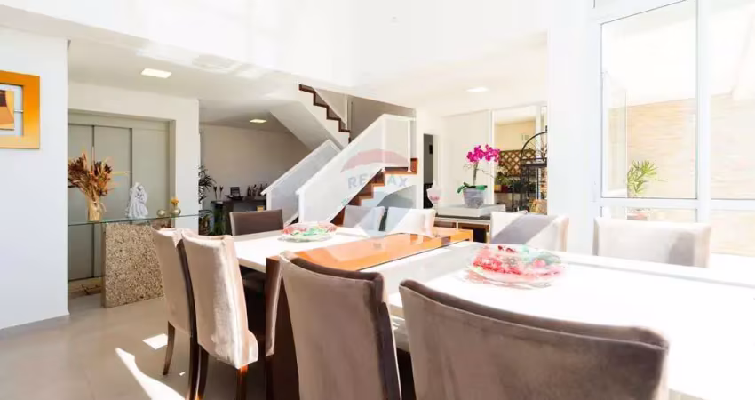 Duplex para venda com 4 quartos, sendo 3 suítes, 315m²