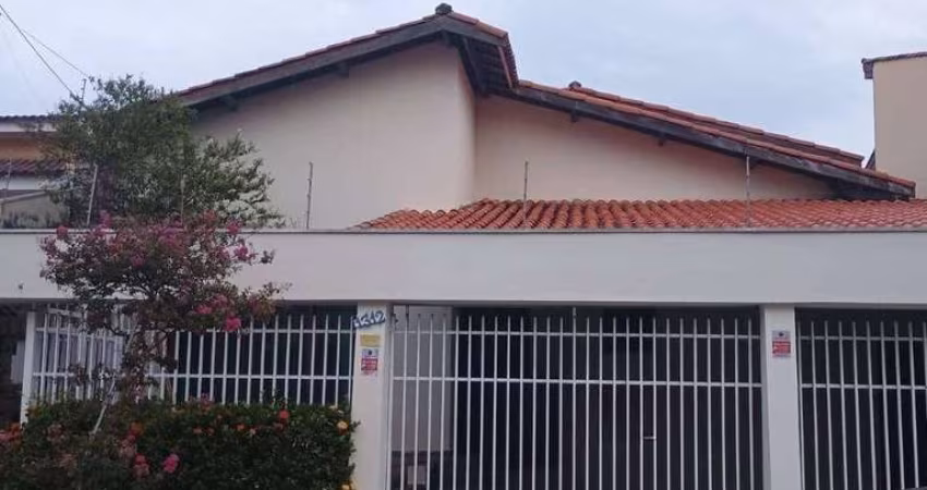 Linda Casa térrea para Locação 3 Suítes rua Lituânia Jardim Pagliato - Sorocaba SP